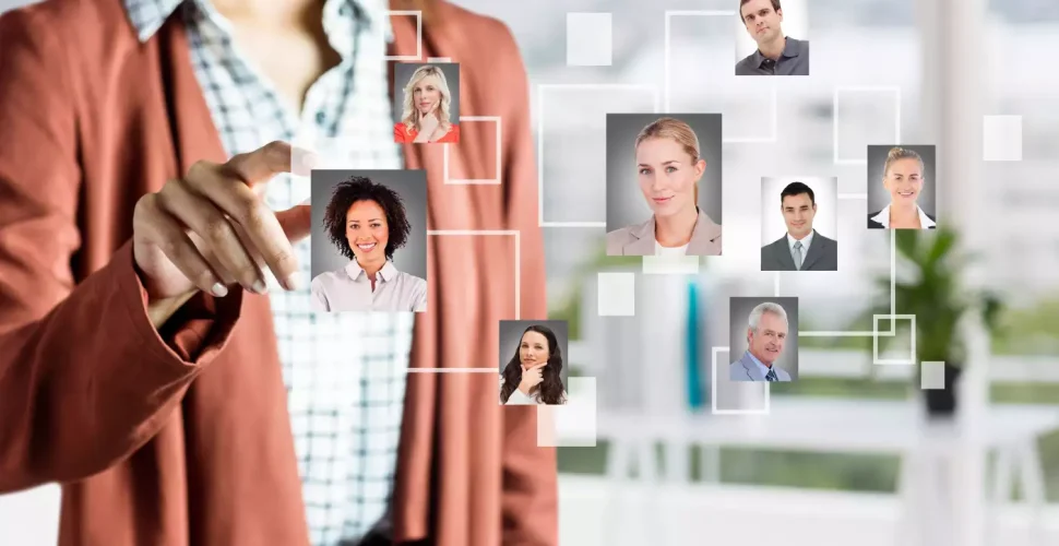 woman-selecting-pictures-people-small